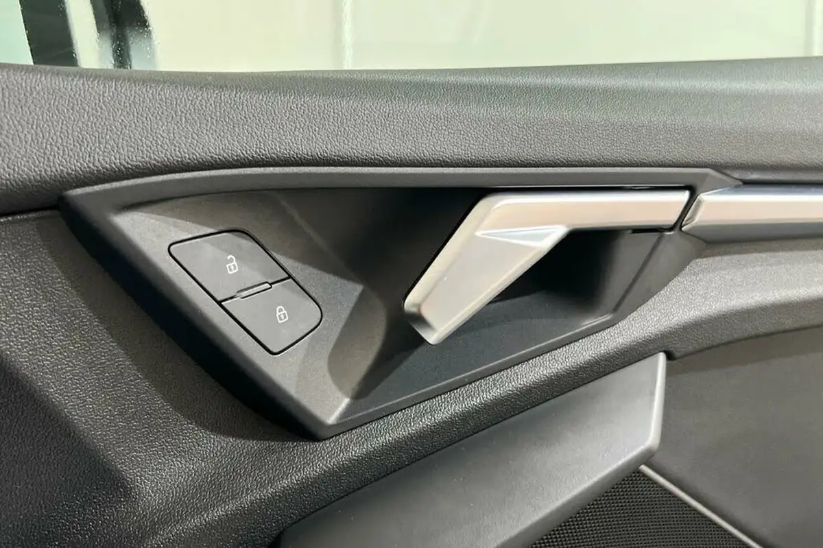 2022-audi-a3-15-35-tfsi-s-line-sportback-5d-big-37