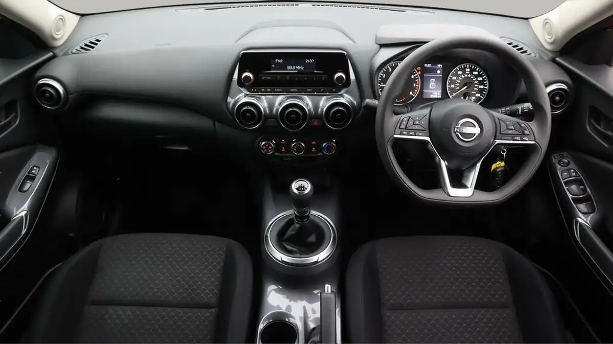 2023-nissan-juke-10-dig-t-visia-big-12