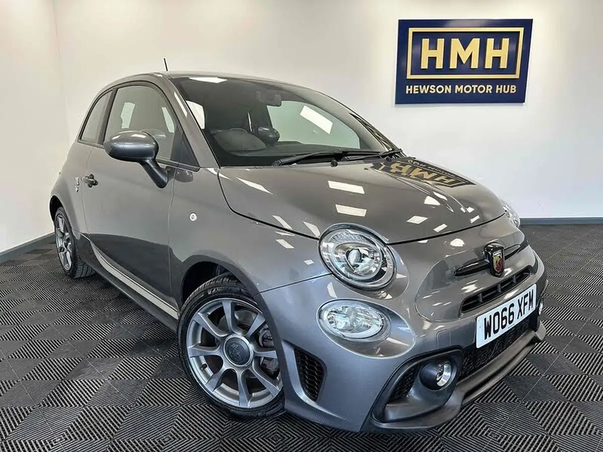 2017-abarth-595-14-tjet-big-0