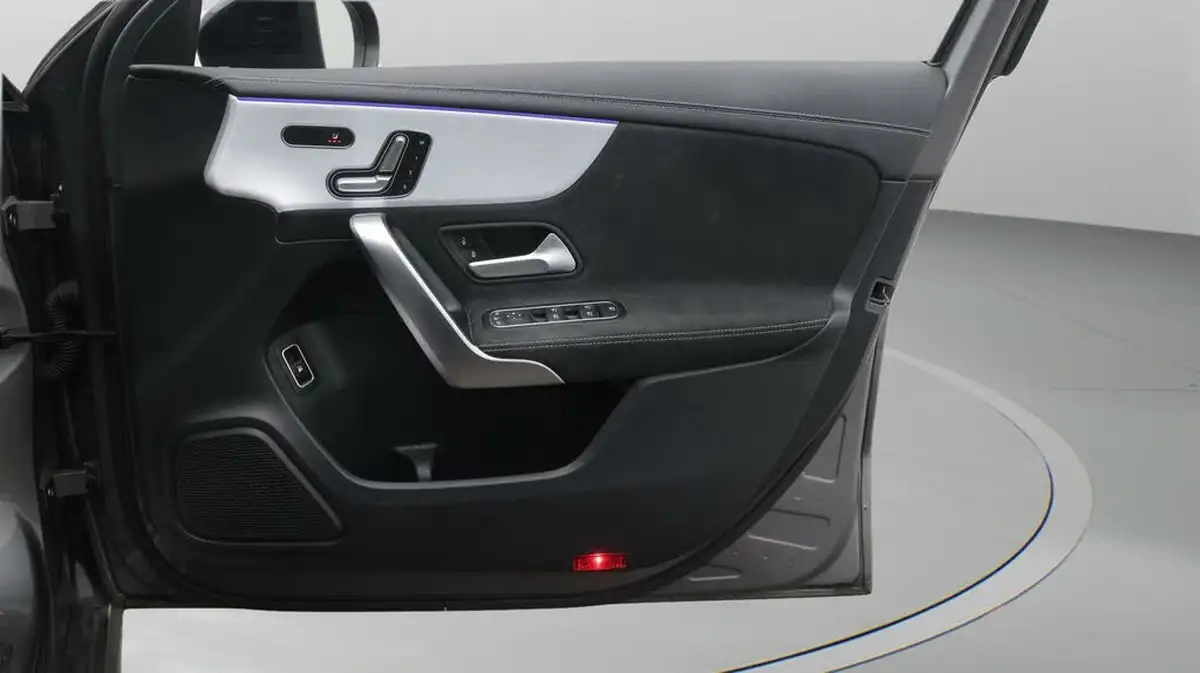 2021-mercedes-benz-a-class-13-a250e-amg-line-premium-plus-edition-saloon-4d-big-15