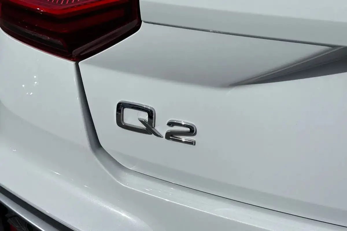 2024-audi-q2-15-35-tfsi-s-line-tronic-big-53