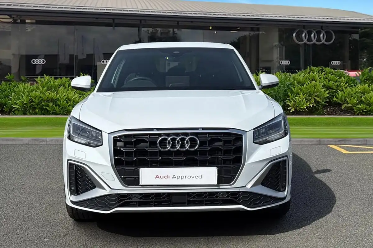 2024-audi-q2-15-35-tfsi-s-line-tronic-big-5
