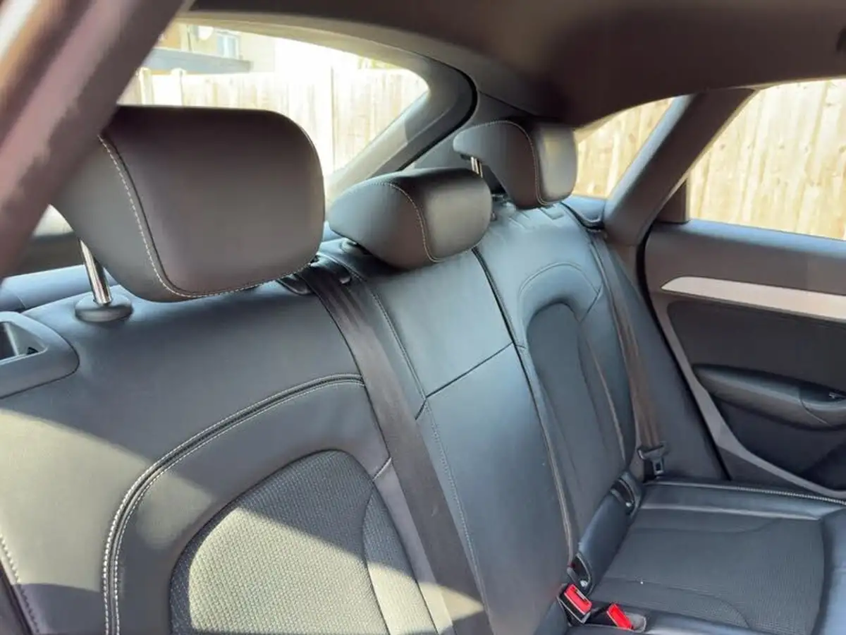 2015-audi-q3-14-s-line-cod-ss-tronic-big-32