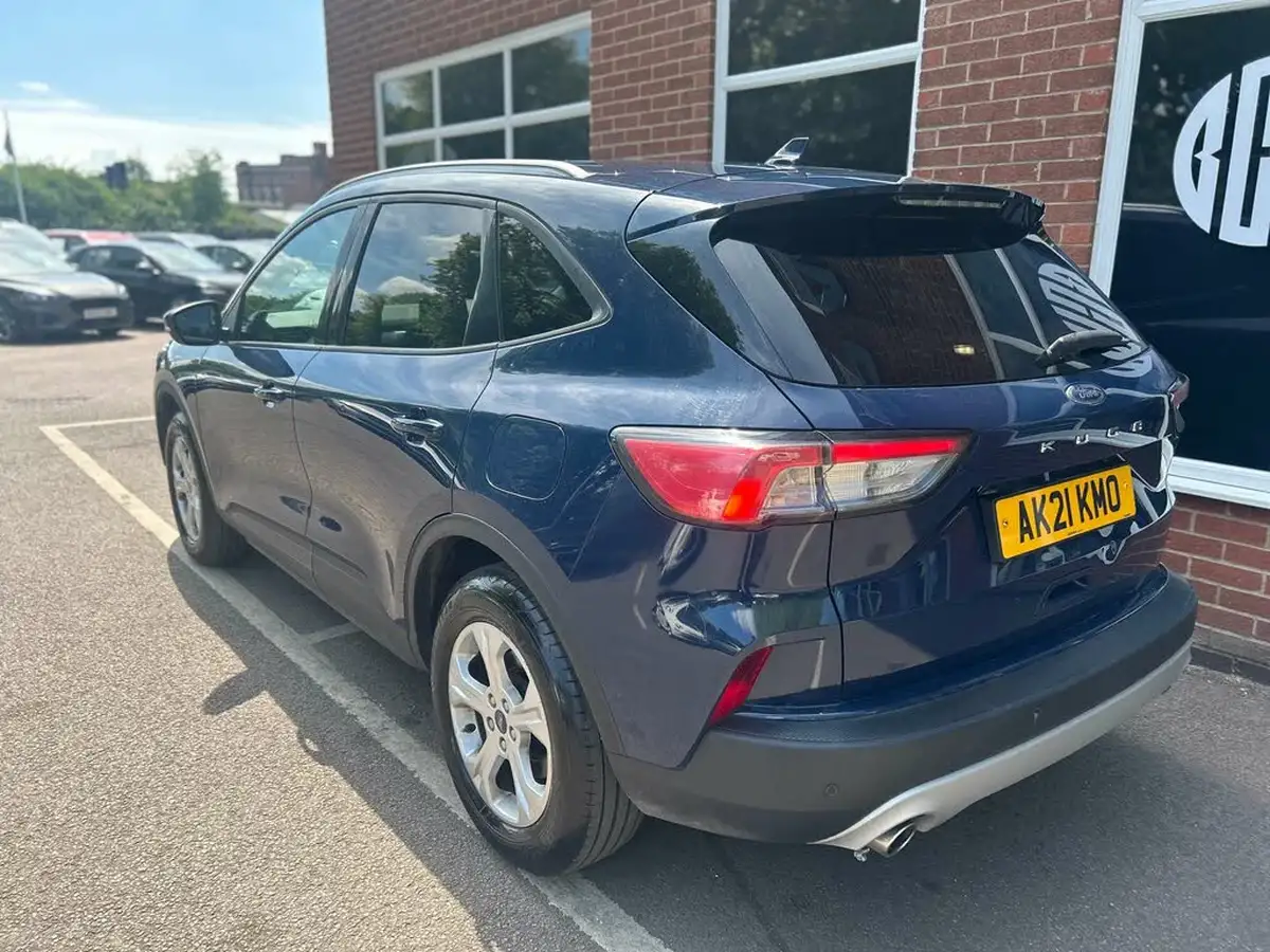 2021-ford-kuga-15-zetec-big-6