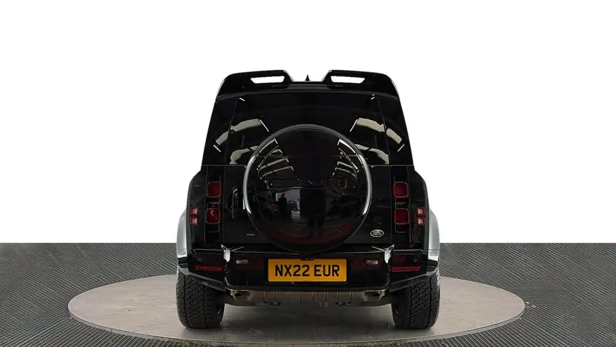 2022-land-rover-110-defender-20-p400e-x-dynamic-se-big-4