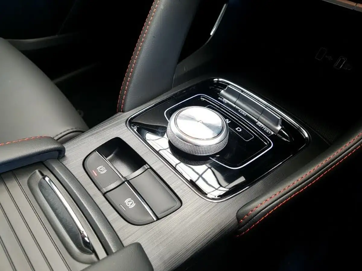 2025-mg-zs-suv-e-trophy-connect-ev-176ps-big-16