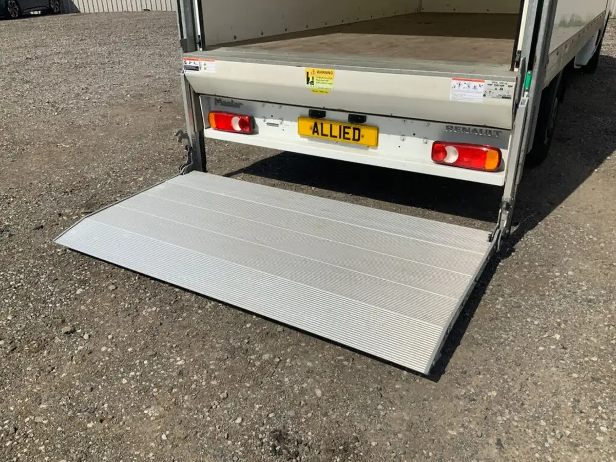 2024-renault-master-23dci-ll35-145-business-chassis-cab-big-16
