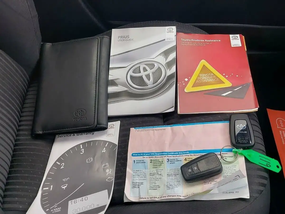 2017-toyota-prius-18-vvt-i-active-big-28