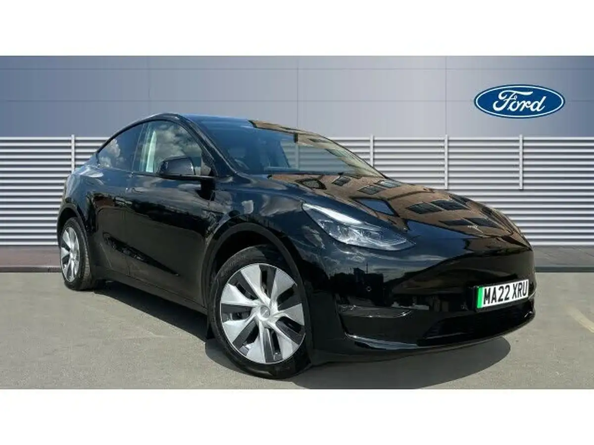 2022-tesla-model-y-e-long-range-big-0