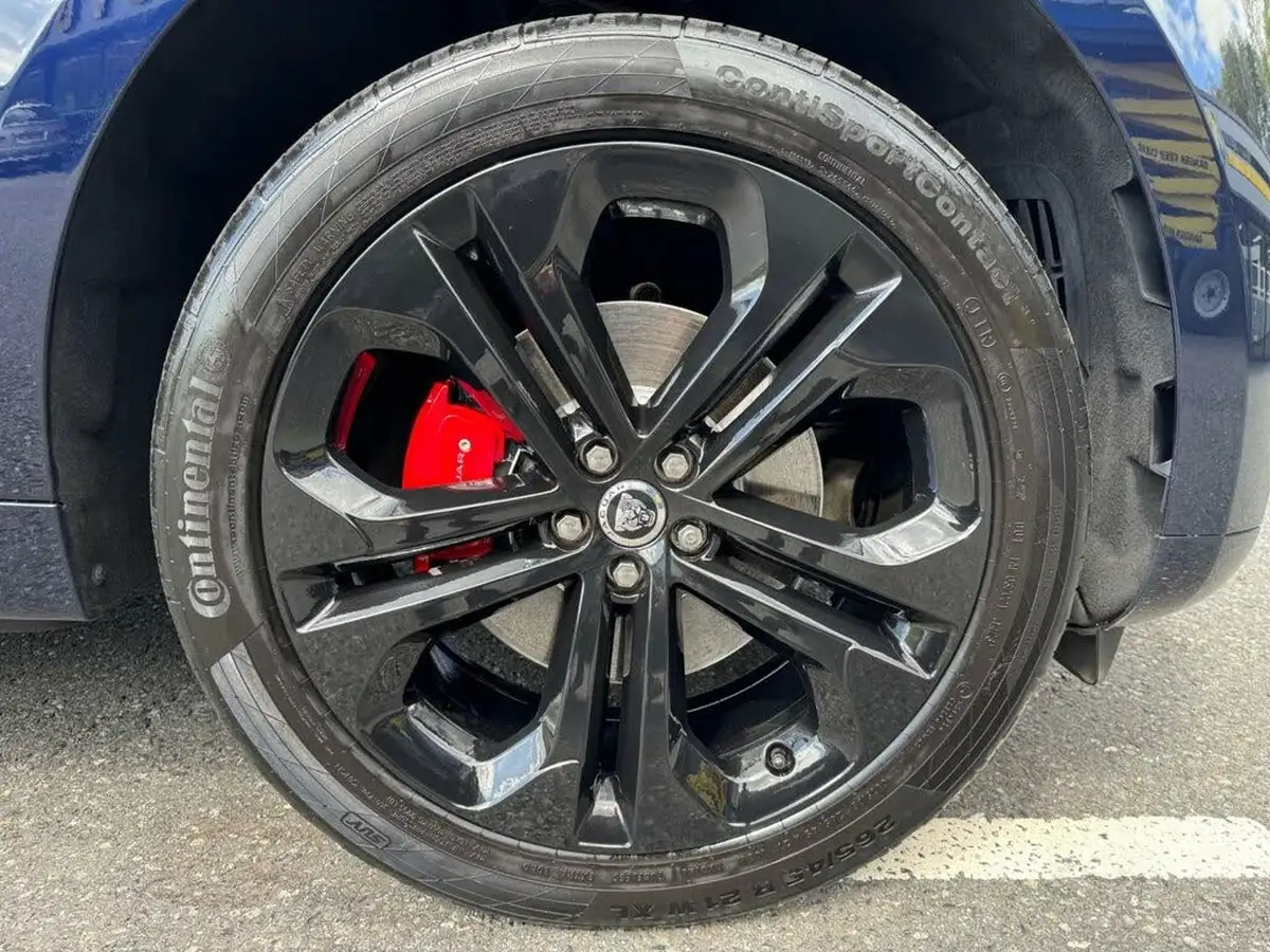 2023-jaguar-f-pace-20-d200-r-dynamic-hse-black-big-10