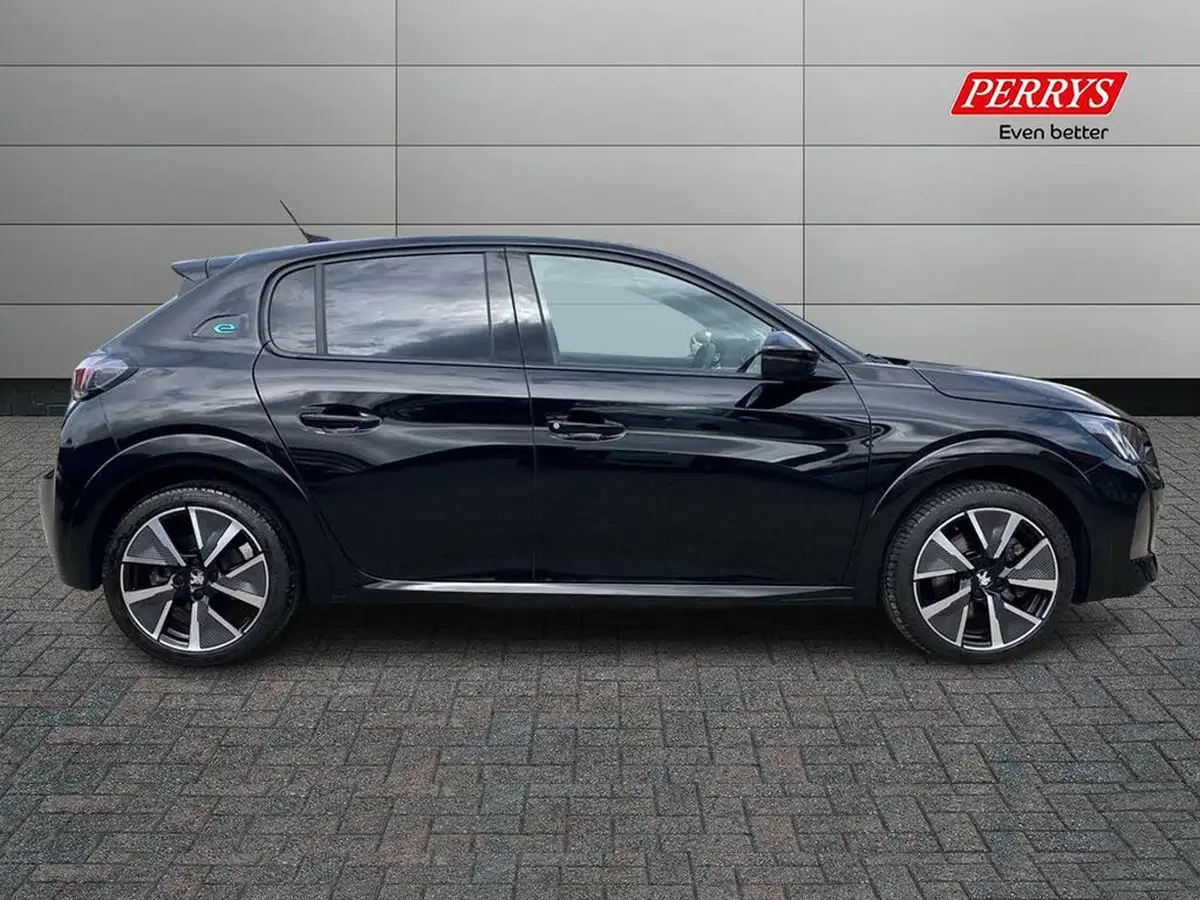 2020-peugeot-208-e-gt-line-big-2