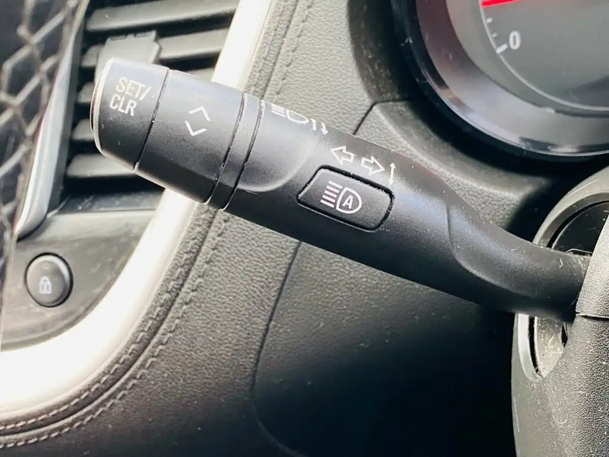 2018-vauxhall-grandland-x-12-se-130ps-big-17