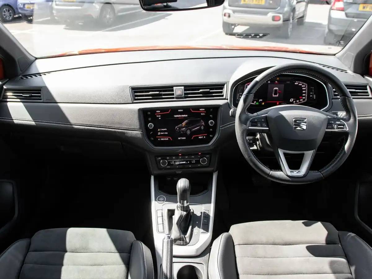 2019-seat-arona-10-tsi-xcellence-lux-ss-dsg-big-2