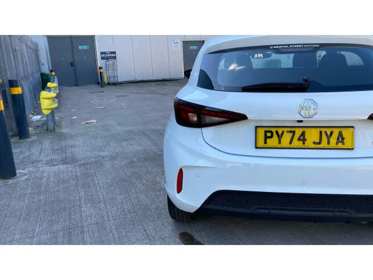 2024-mg-mg3-15-se-194ps-hev-1498cc-auto-big-32