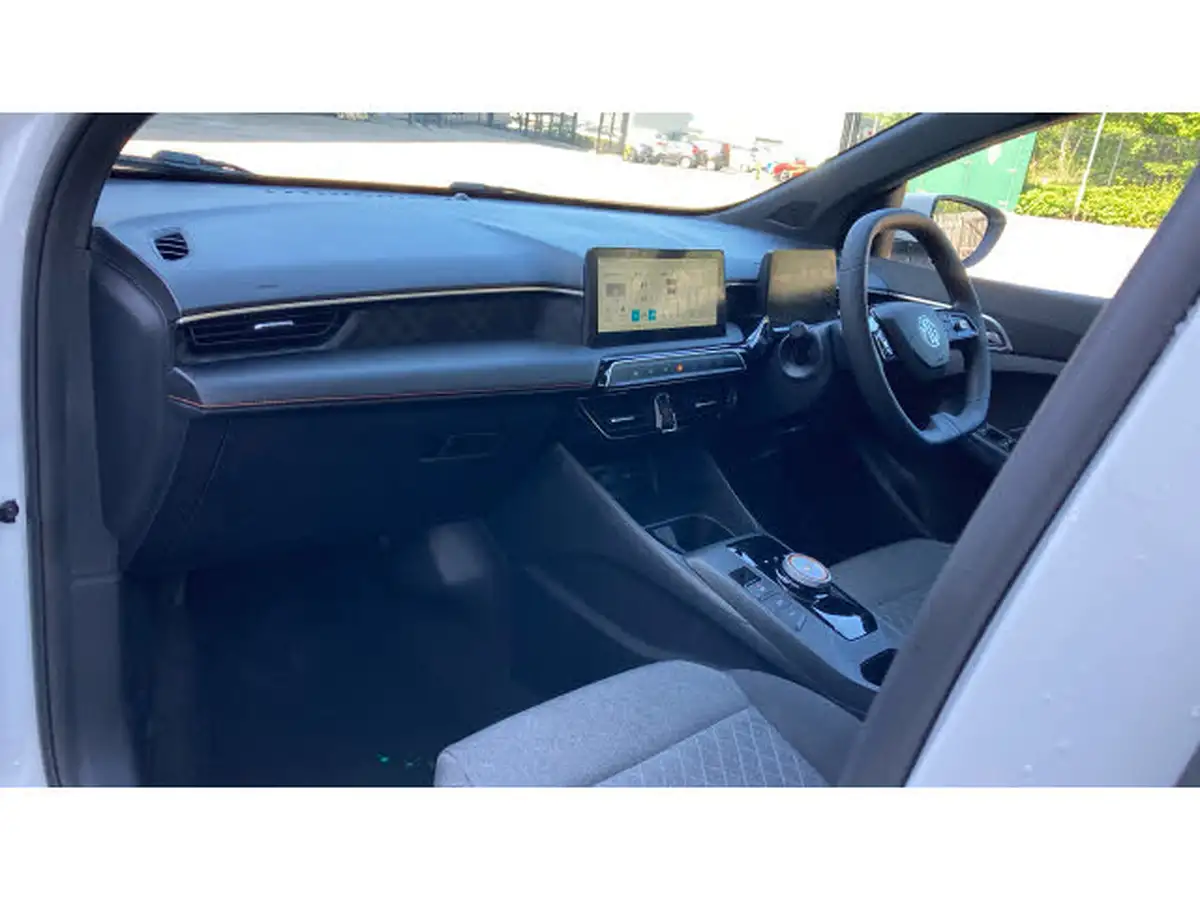2024-mg-mg3-15-se-194ps-hev-1498cc-auto-big-8