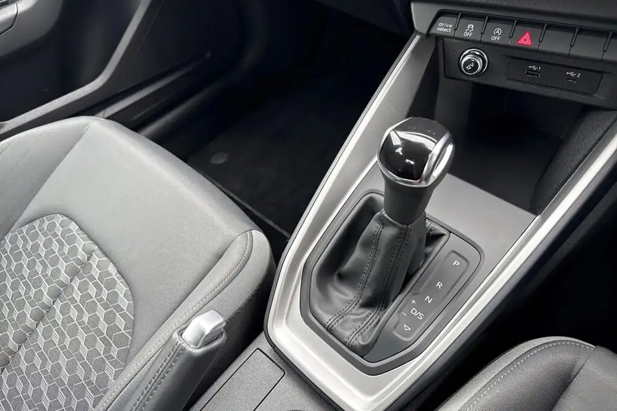 2020-audi-a1-10-30-tfsi-sport-116ps-s-tronic-big-22