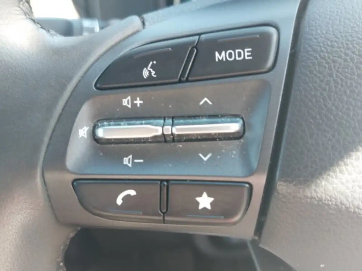2022-hyundai-kona-16-gdi-ultimate-big-12