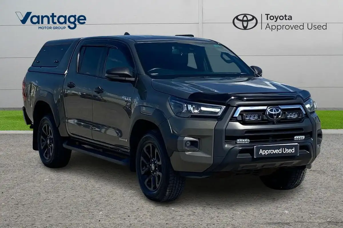 2022-toyota-hi-lux-28d-4d-invincible-x-at35-204hpeu6d-big-0