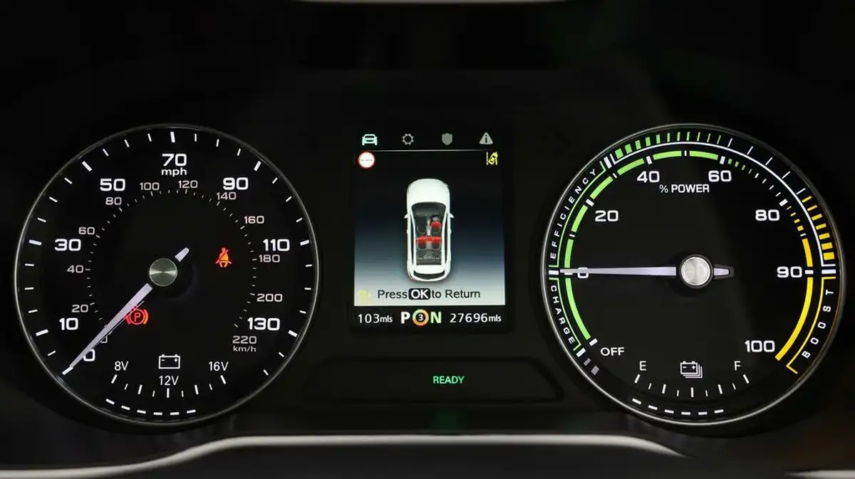 2021-mg-zs-suv-e-exclusive-ev-big-10