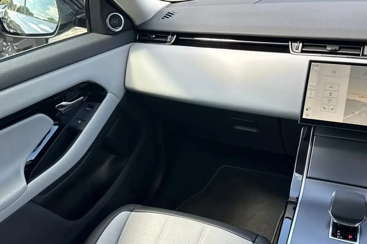 2024-land-rover-range-rover-evoque-20-d200-dynamic-hse-big-37