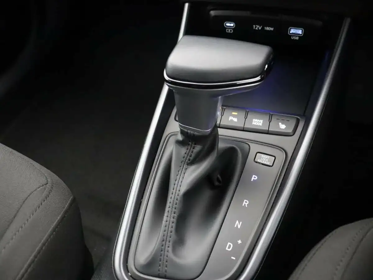 2024-hyundai-bayon-10-t-gdi-premium-100ps-7dct-big-42