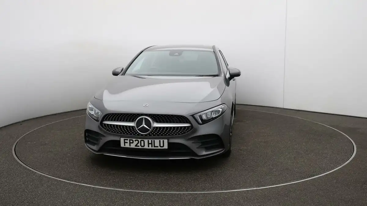 2020-mercedes-benz-a-class-20d-a200d-amg-line-hatchback-5d-big-36