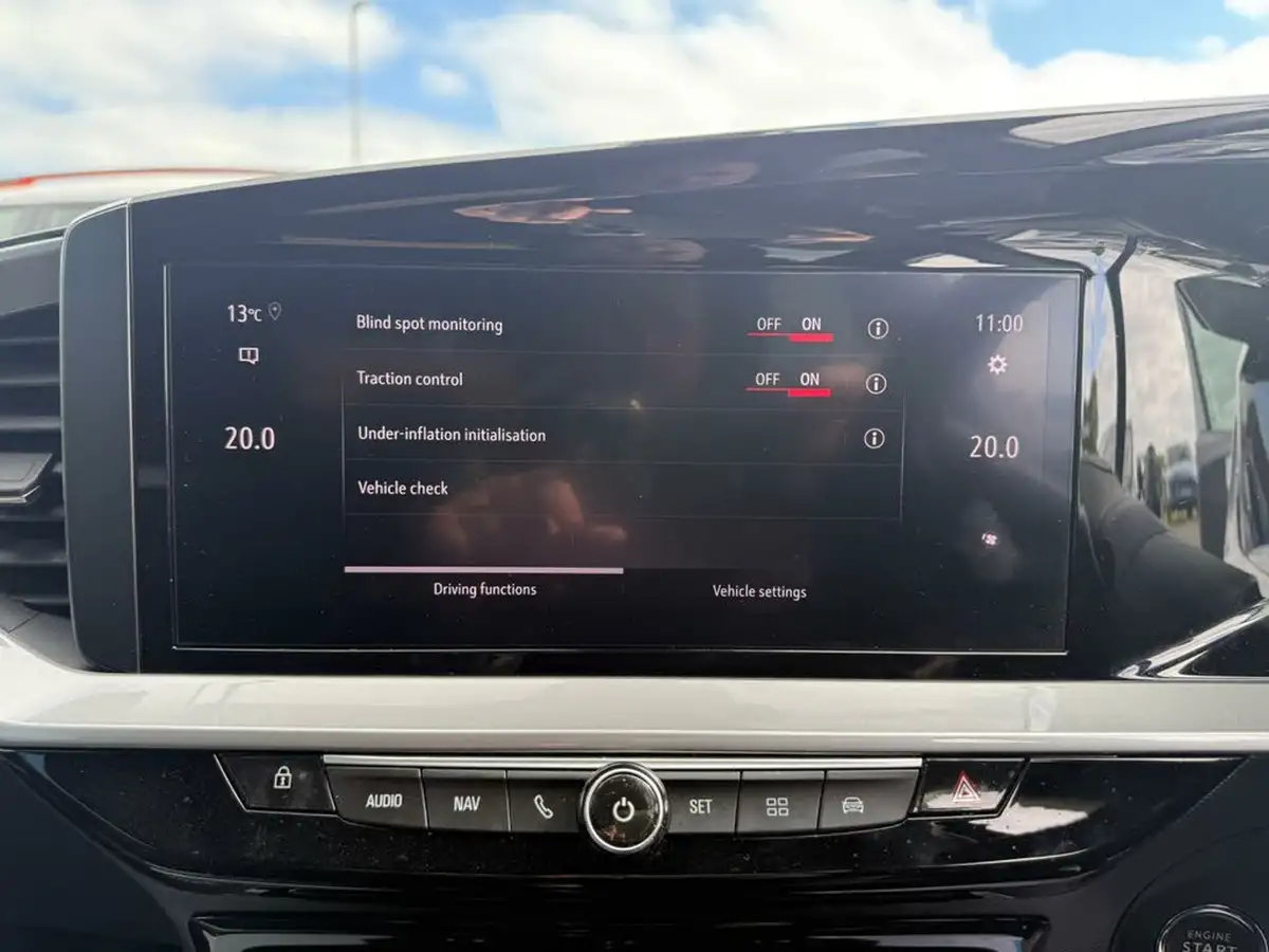 2023-vauxhall-mokka-12-ultimate-136ps-big-51