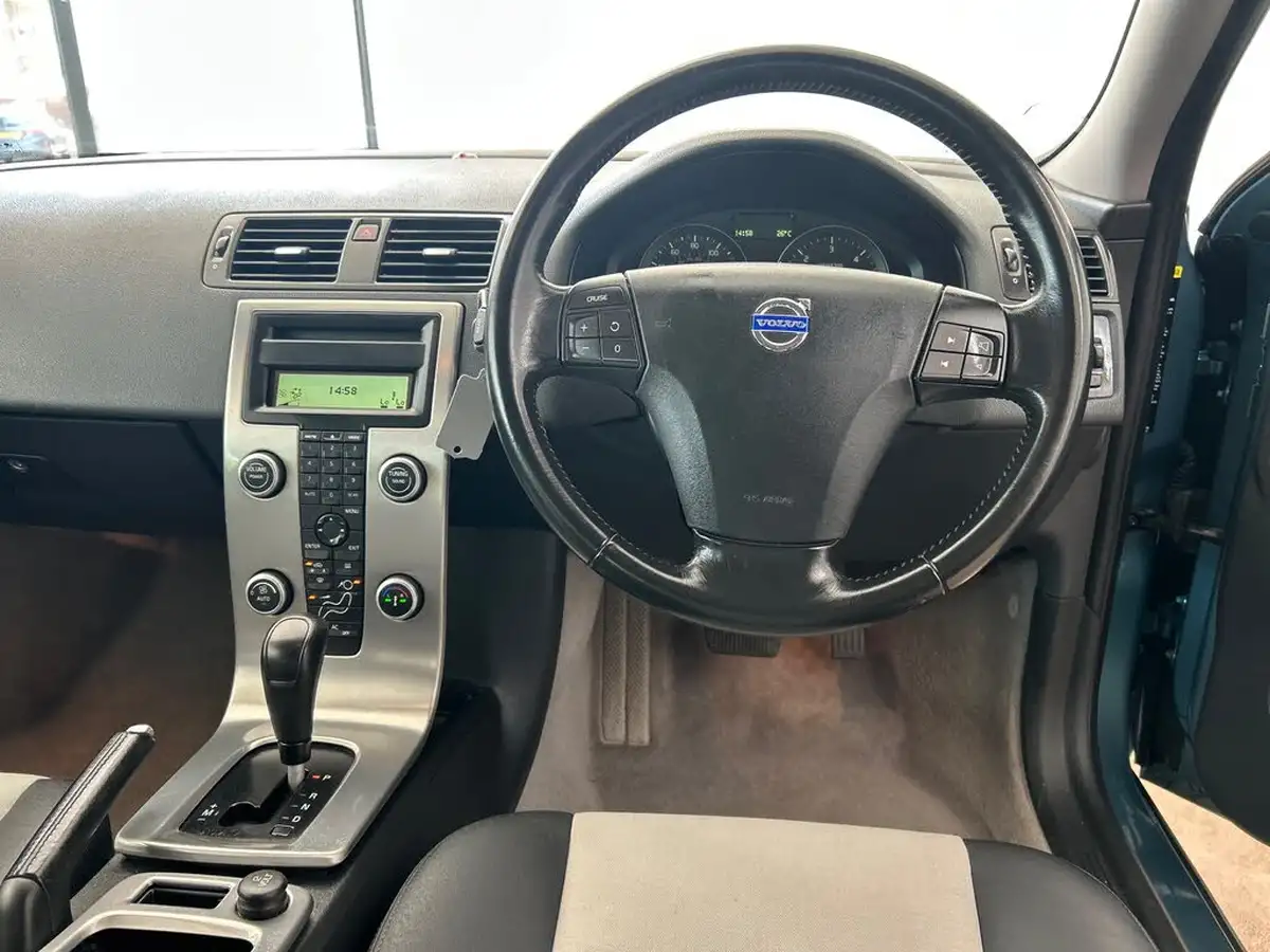 2008-volvo-c30-20td-se-powershift-big-8