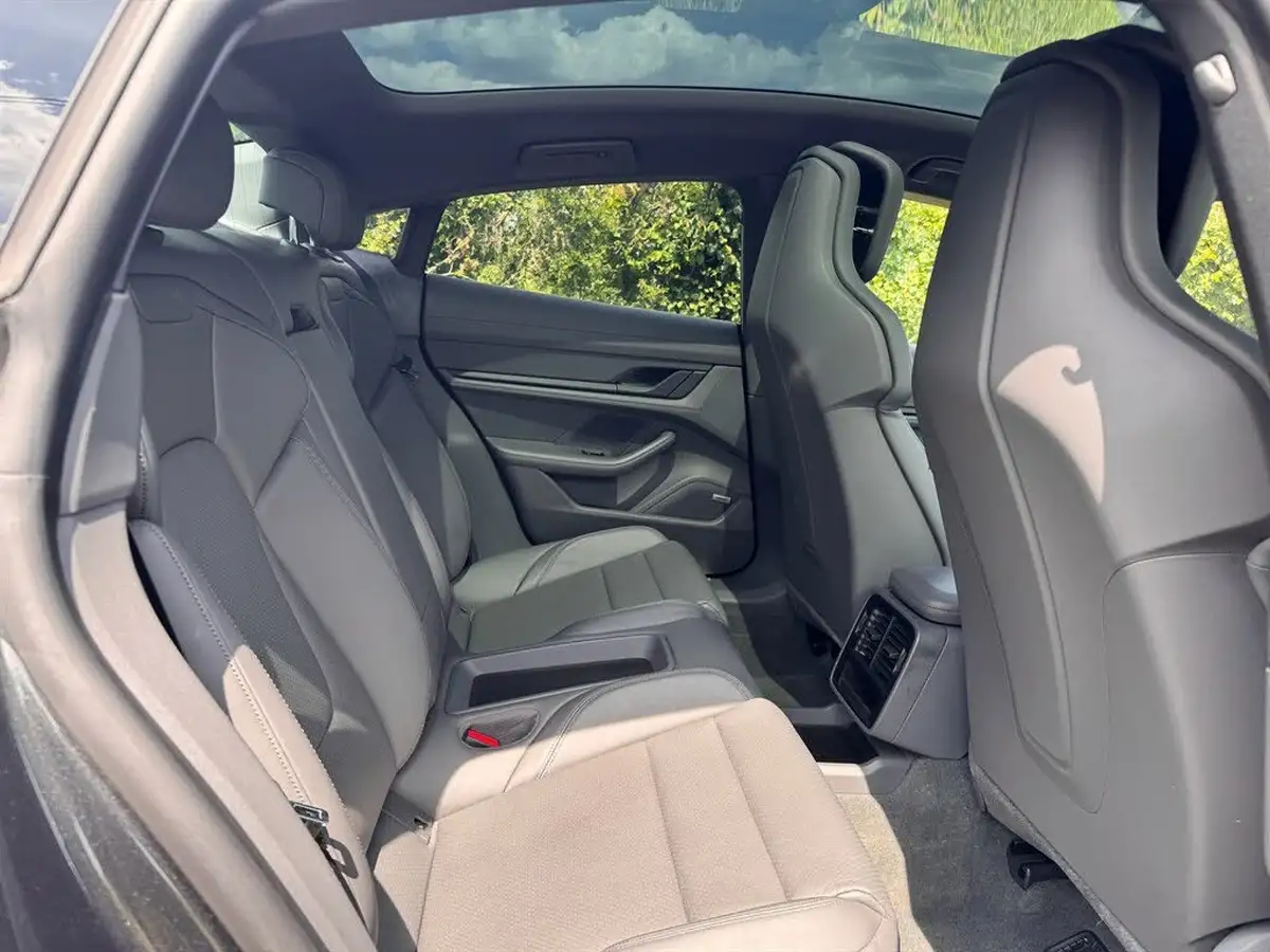 2020-porsche-taycan-e-4s-571ps-performance-battery-plus-big-17