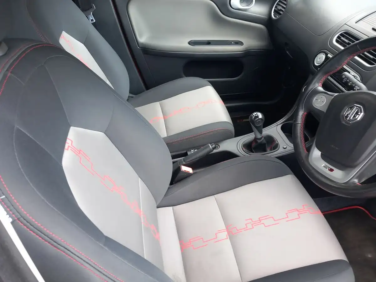 2016-mg-mg3-15-vti-tech-3form-sport-big-12