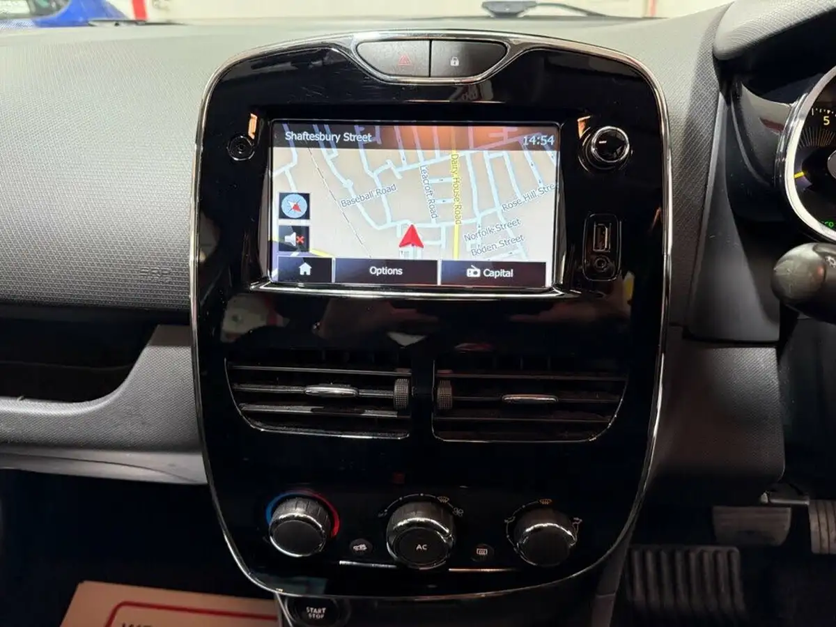 2014-renault-clio-15td-dynamique-medianav-edc-auto-big-10