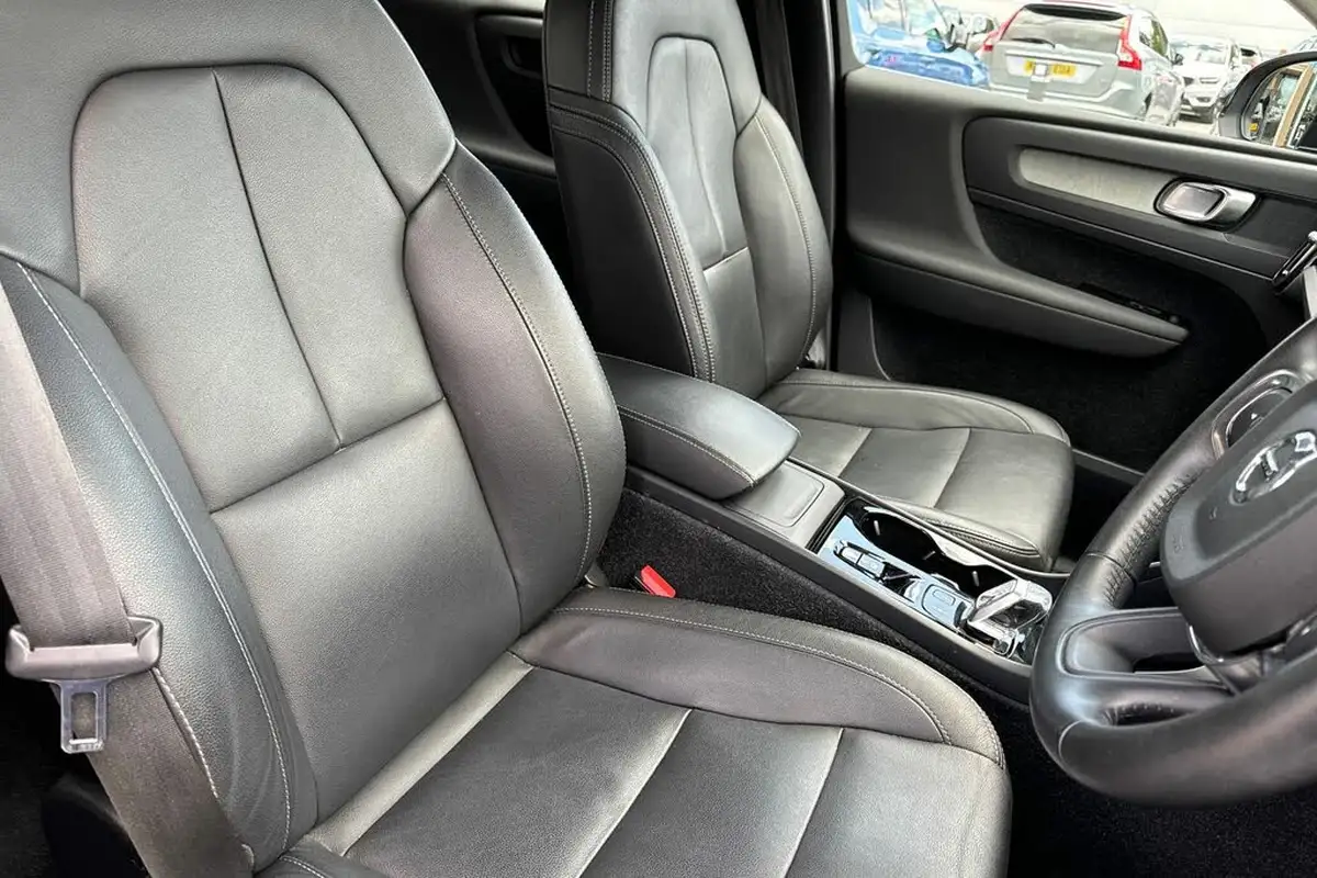 2021-volvo-xc40-15-t3-inscription-161bhp-auto-big-31
