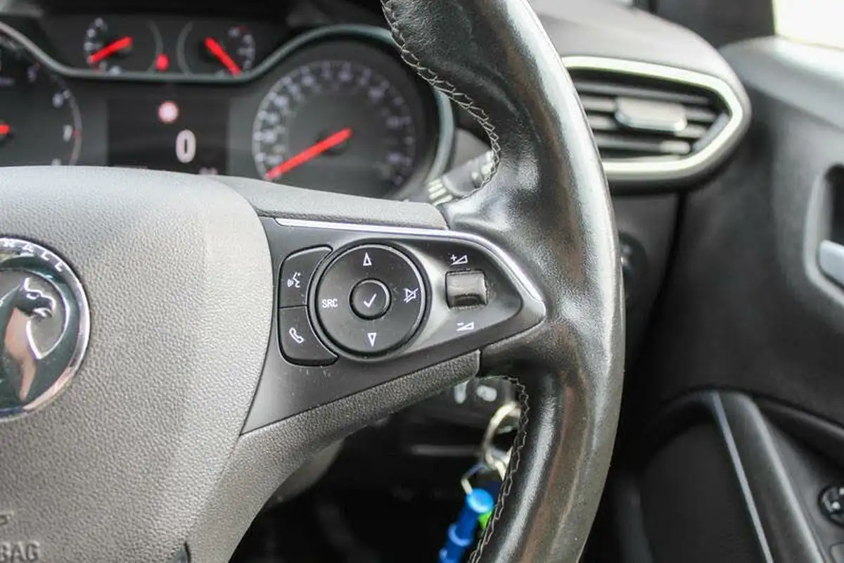 2022-vauxhall-crossland-12-elite-edition-130ps-big-31