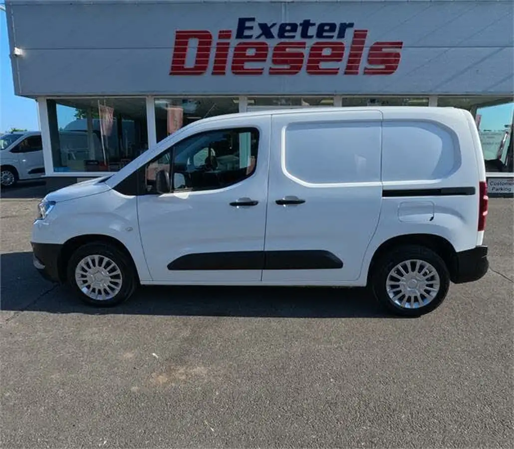 2021-toyota-proace-city-15d-icon-100hpeu6dt-e-l1-big-2