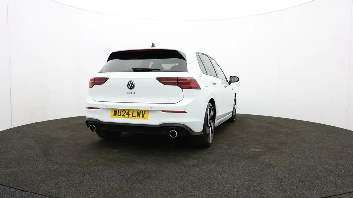 2024-volkswagen-golf-20-tsi-gti-245ps-big-73