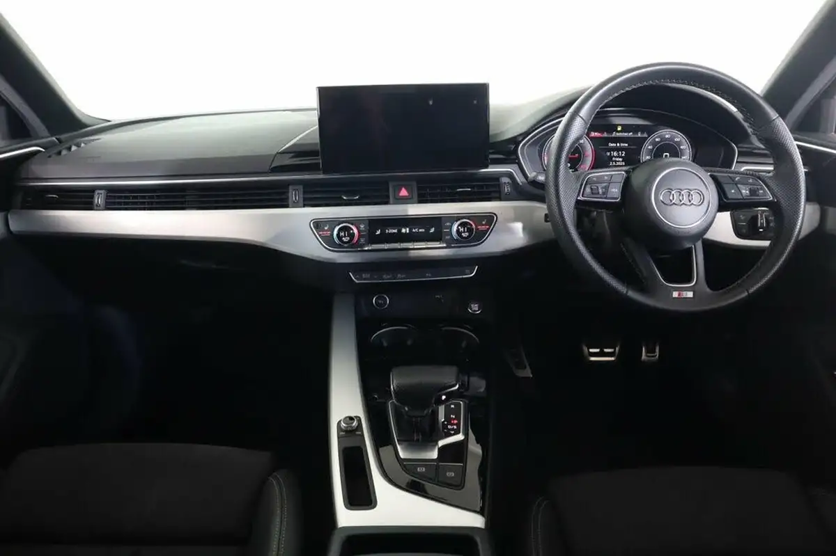 2021-audi-a4-20-35-tdi-s-line-big-12