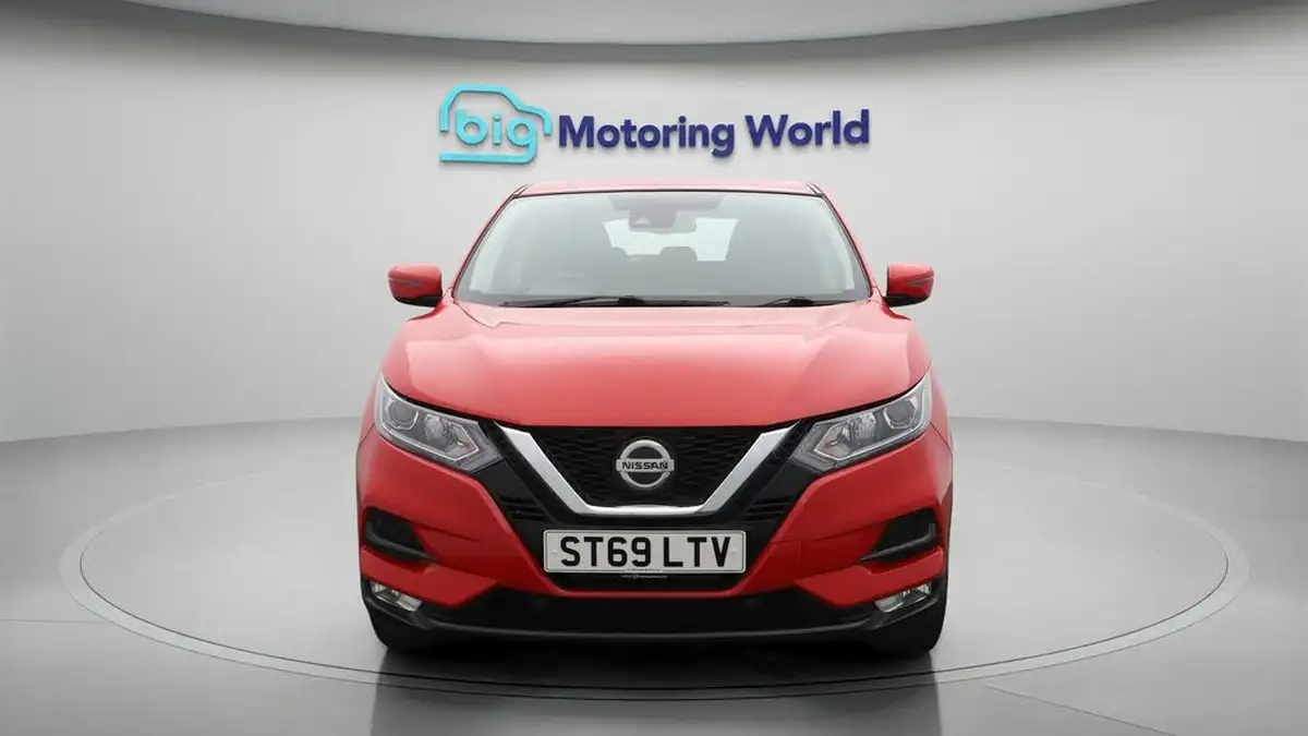 2020-nissan-qashqai-13-dig-t-acenta-premium-140ps-big-2