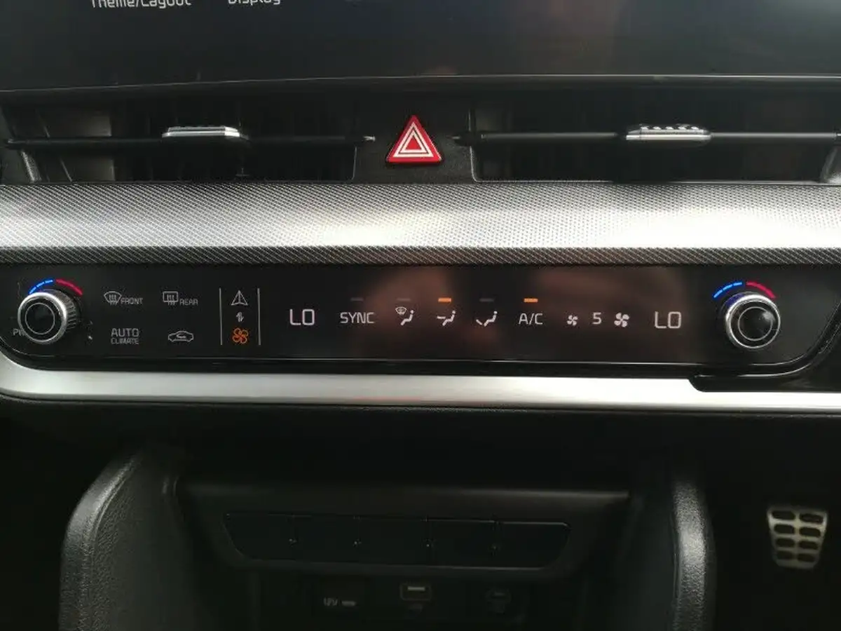 2022-kia-sportage-16-t-gdi-gt-line-148bhp-1598cc-big-16