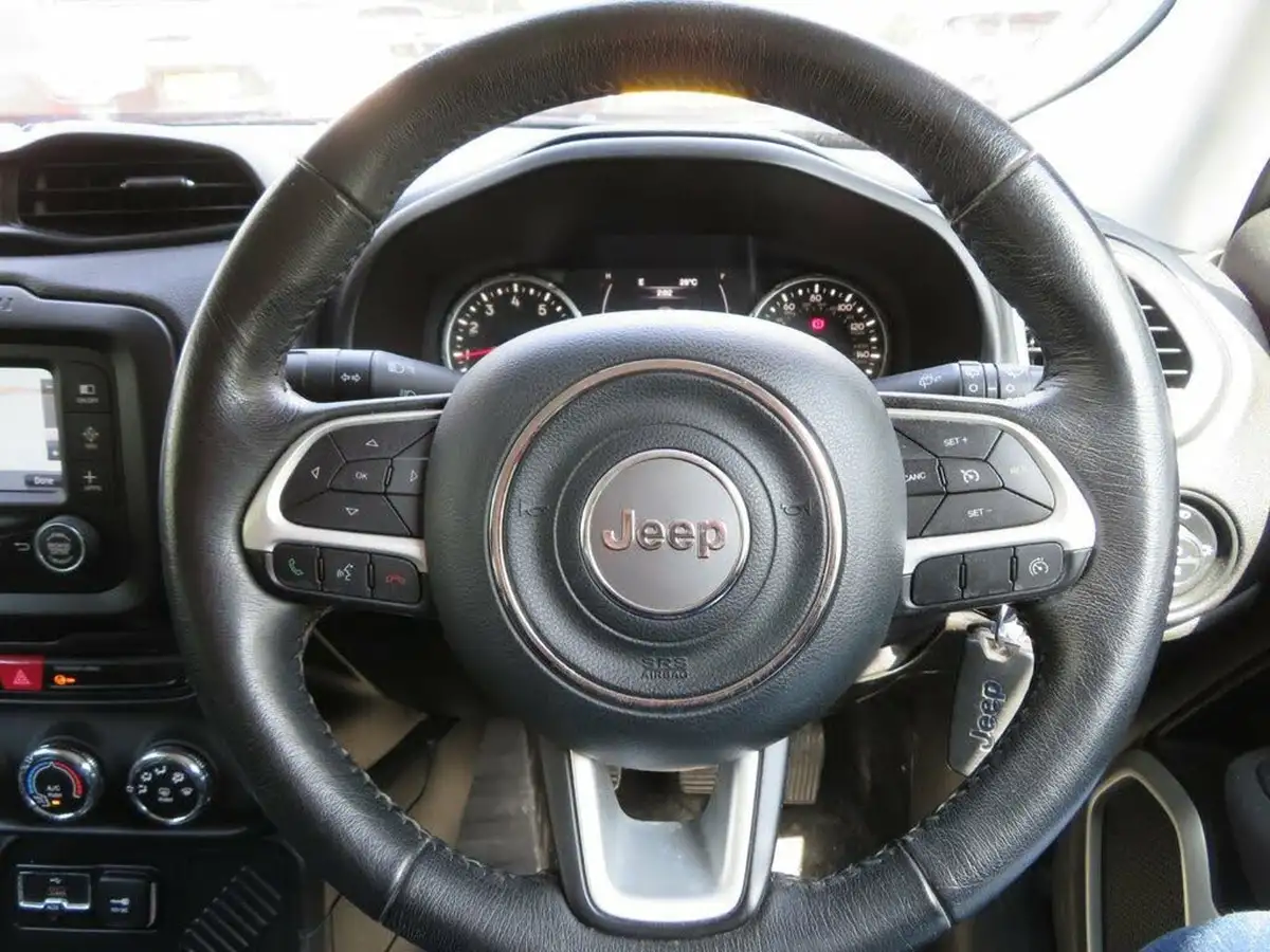 2017-jeep-renegade-14-multiair-ii-longitude-big-12