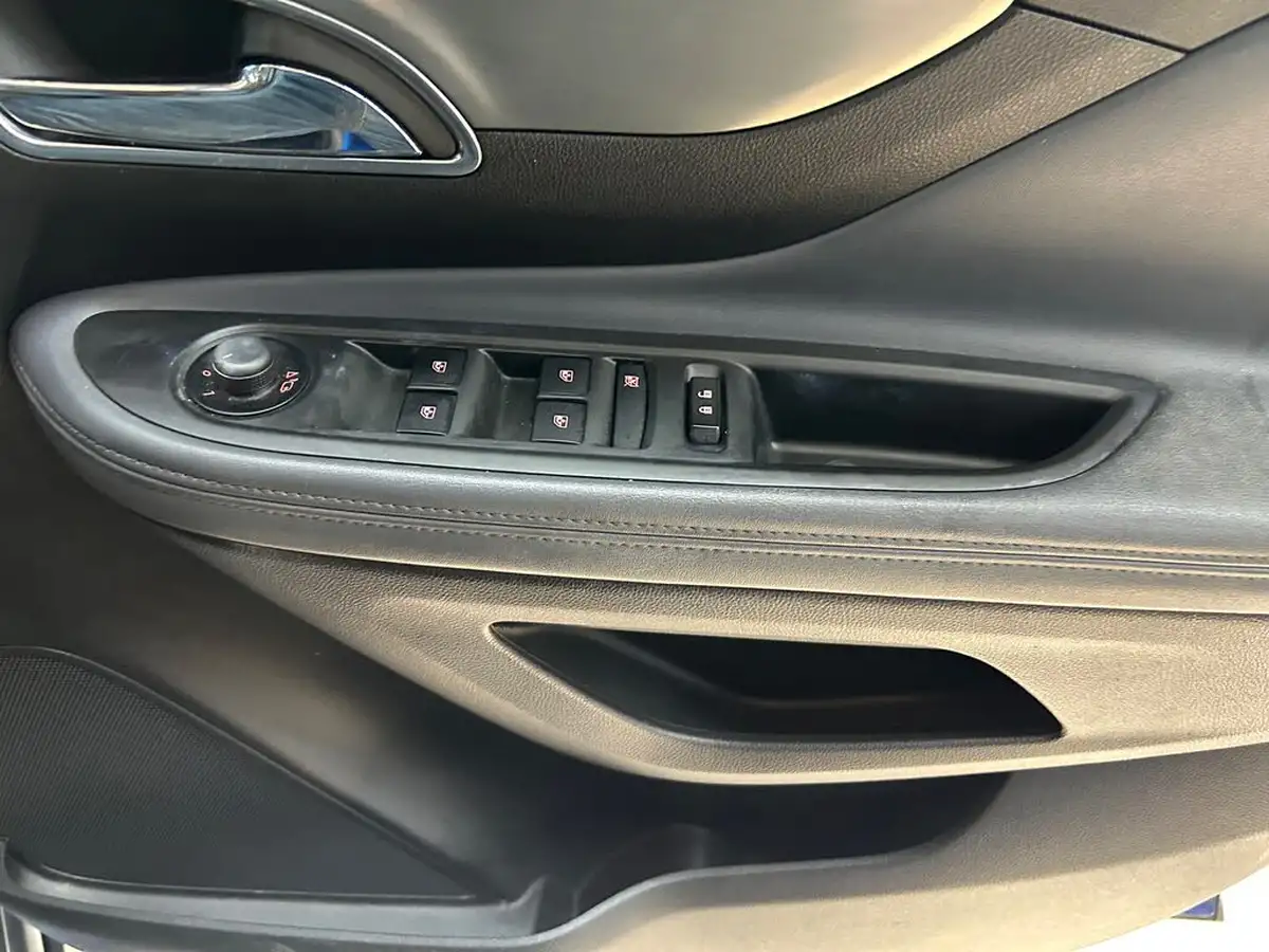 2015-vauxhall-mokka-14-se-auto-big-25