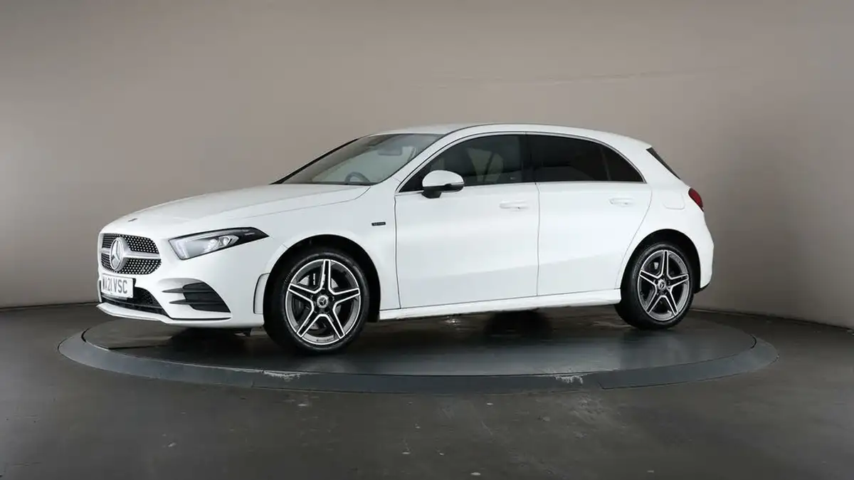 2021-mercedes-benz-a-class-13-a250e-amg-line-hatchback-5d-big-38