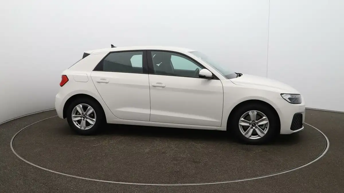 2021-audi-a1-10-30-tfsi-technik-110ps-big-39