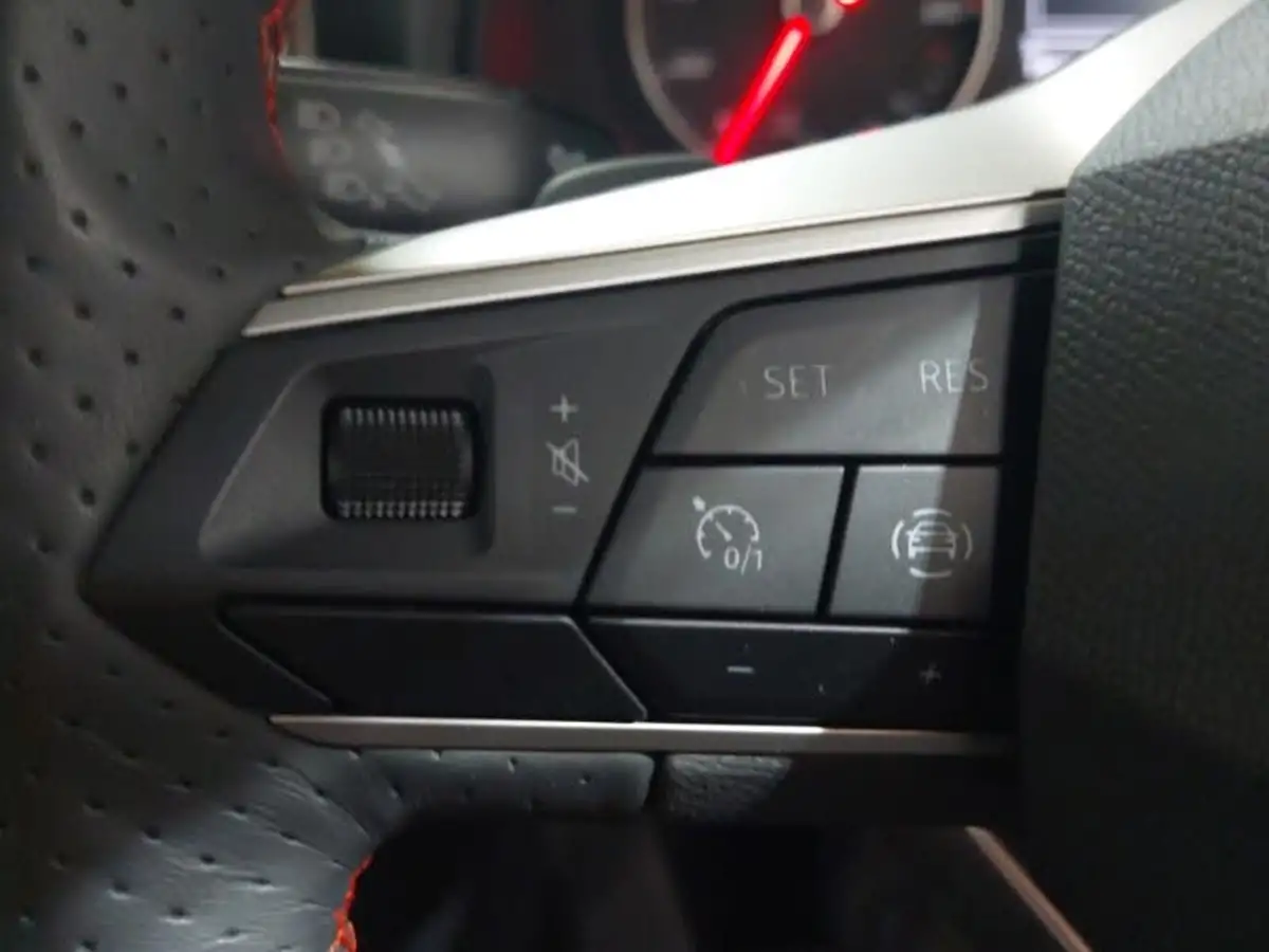2022-seat-arona-10-tsi-fr-dsg-big-13