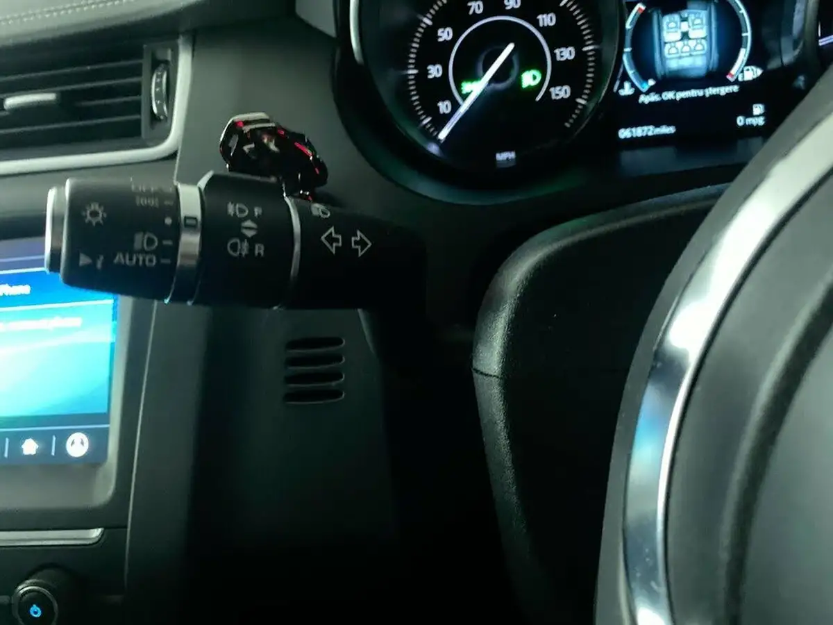 2019-jaguar-e-pace-20-i4d-r-dynamic-s-150ps-big-21