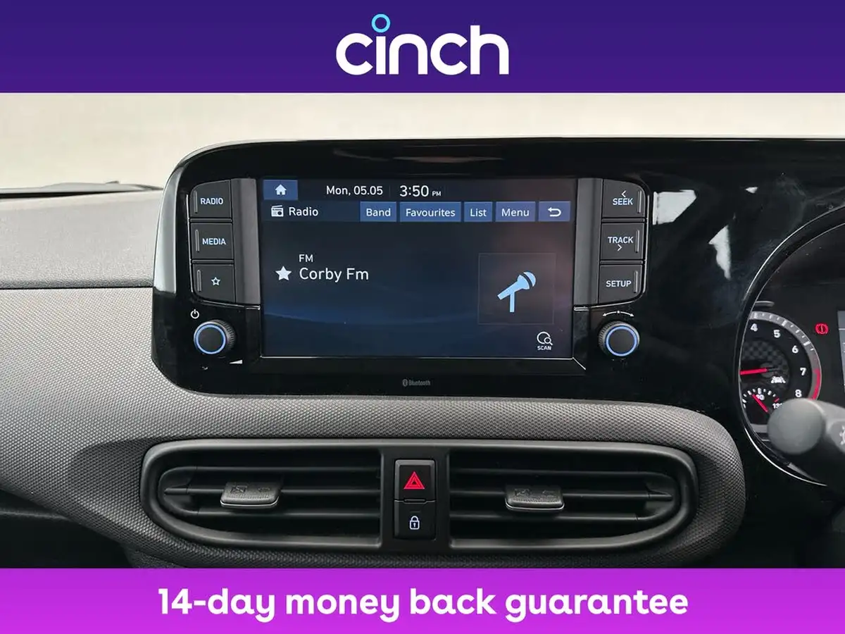 2021-hyundai-i10-12-se-connect-big-16