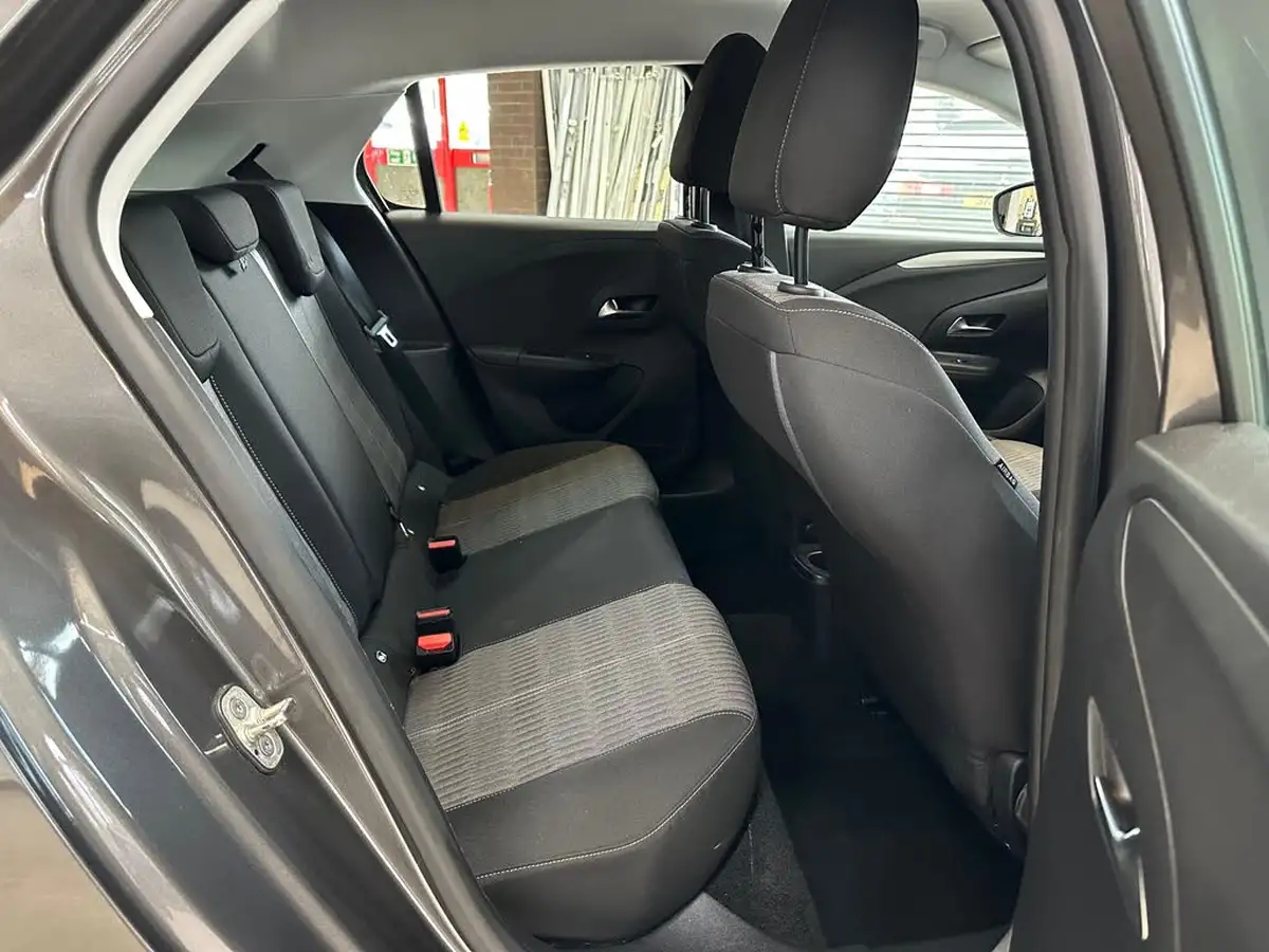 2020-vauxhall-corsa-e-se-nav-11kw-big-18