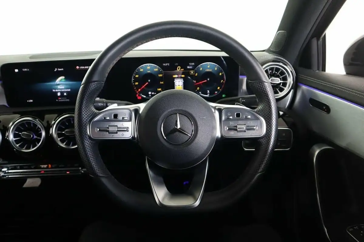 2022-mercedes-benz-a-class-20-a250-amg-line-premium-edition-hatchback-5d-big-48