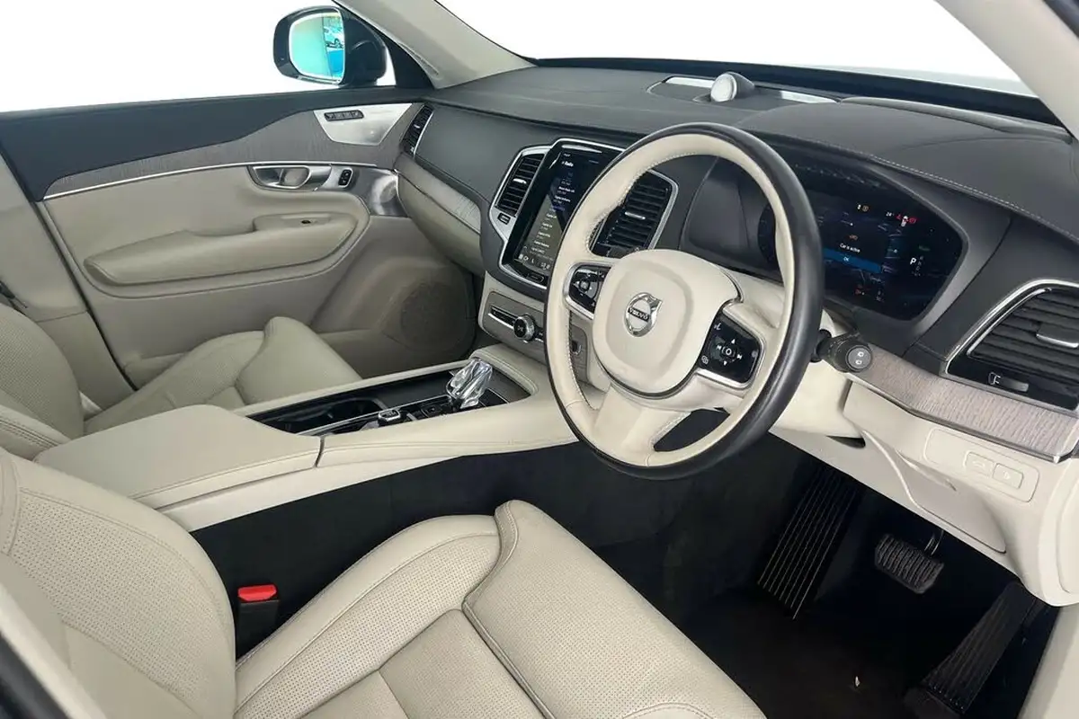 2024-volvo-xc90-20-t8-ultimate-dark-big-9