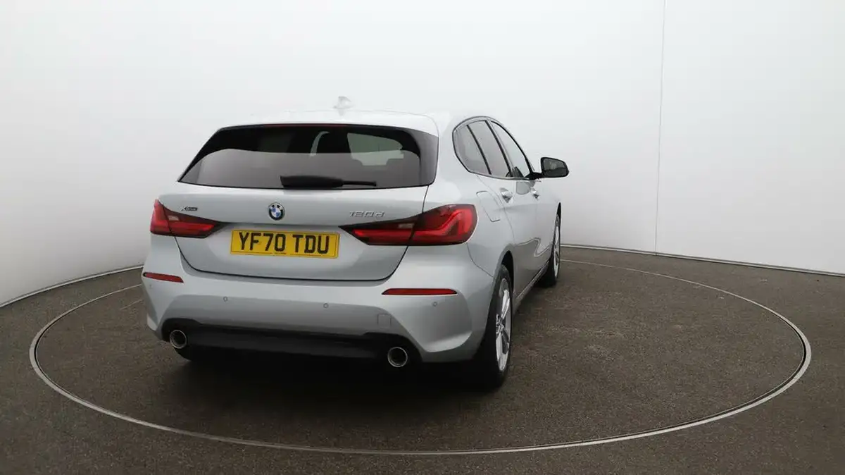 2020-bmw-1-series-big-49