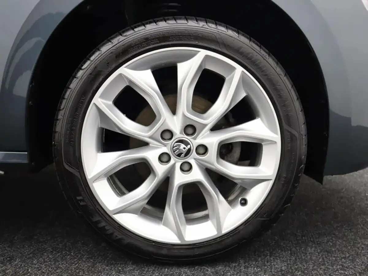 2020-skoda-kamiq-10-tsi-se-l-115ps-big-26